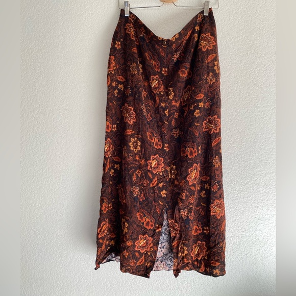 Floral Maxi Skirt - Picture 2 of 5